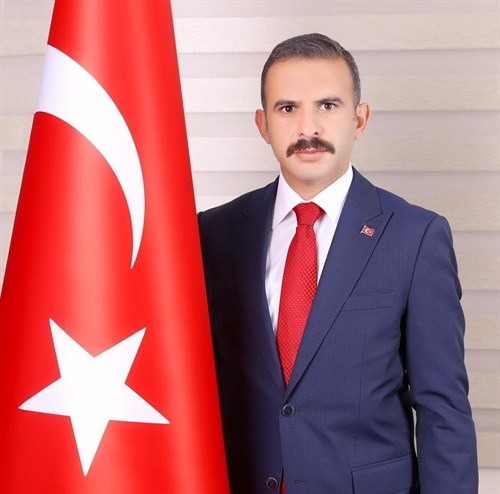 İLÇE KAYMAKAMIMIZ MURAT DEMİRBİLEK'İN MUHTARLAR GÜNÜ MESAJI;